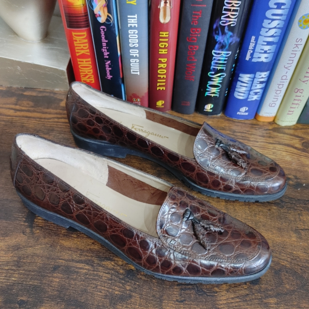 Women's shoes